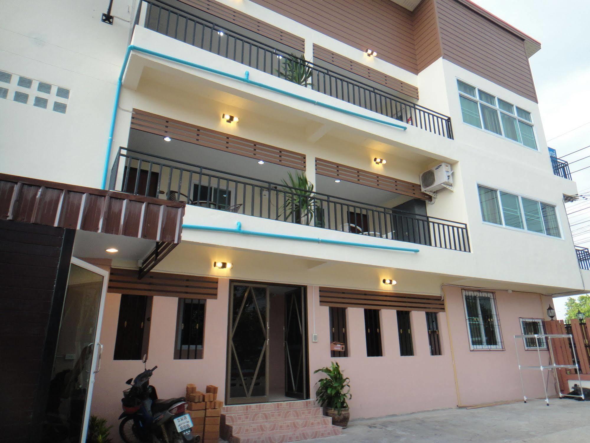 Prajak Inn Удон-Тхани Экстерьер фото